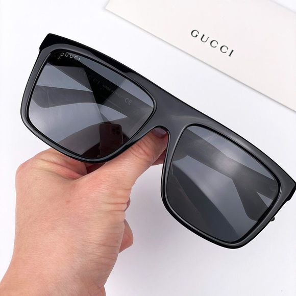 Gucci GG0748S 001 Sunglasses Black Gray Rectangle Men - Picture 1 of 11
